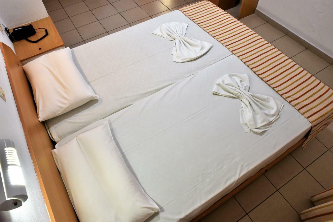 Ideal Hotel Kokkini Hani ภายนอก รูปภาพ